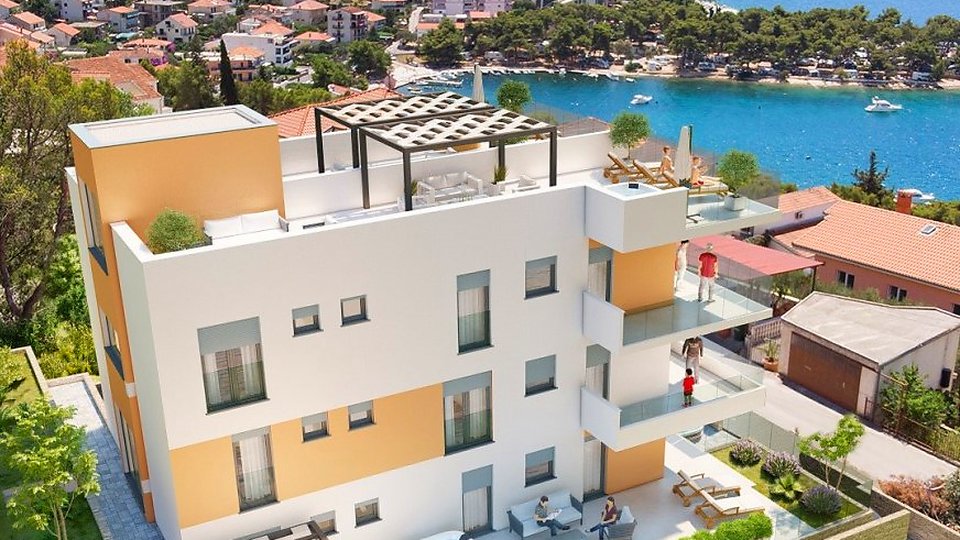 Luksuzni penthouse s strešno teraso in pogledom na morje - otok Čiovo!