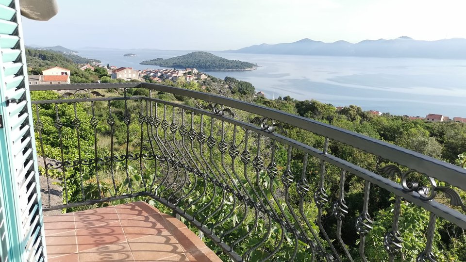 Charmantes Steinhaus mit Panoramablick auf das Meer in der Nähe von Zadar!