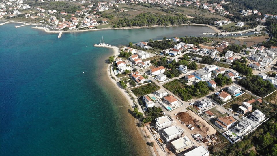 Wunderschöne Luxusvilla am Strand in der Nähe von Zadar!