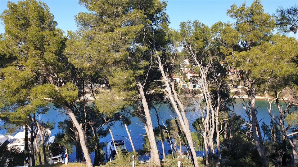 Unfinished villa in a fantastic location, 1st row from the sea on the island of Hvar!