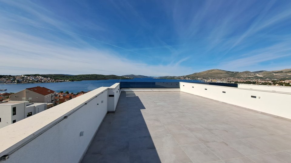 Luksuzni penthouse s fantastičnim pogledom na morje na otoku Čiovo!
