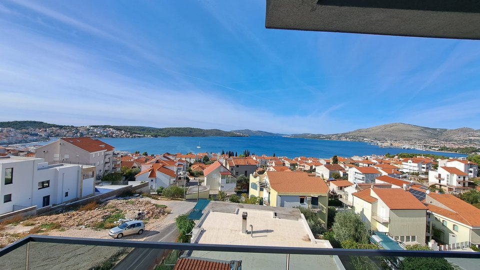 Luxury penthouse with a fantastic view of the sea on the island of Čiovo!