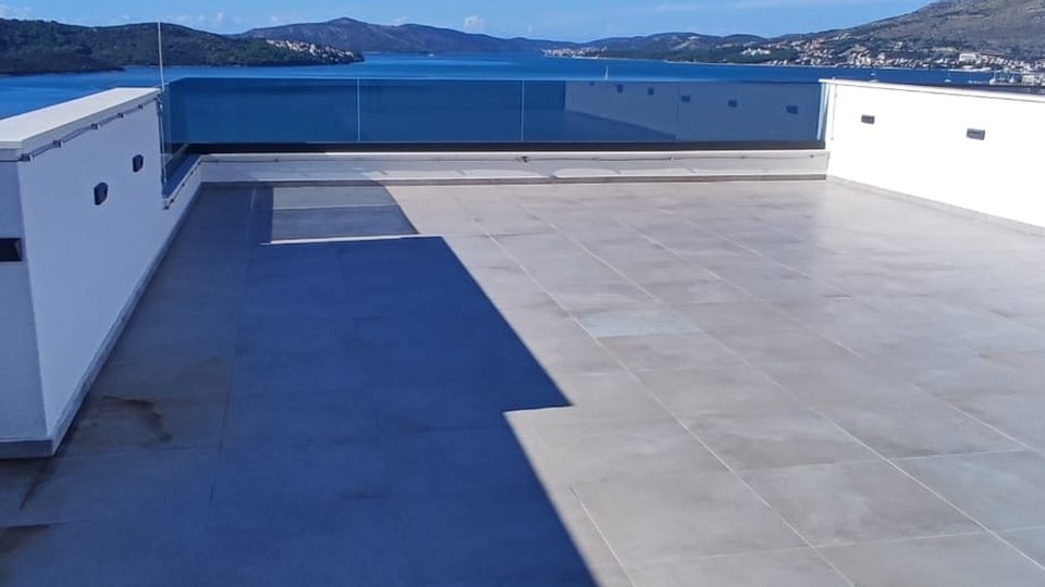 Luksuzni penthouse s fantastičnim pogledom na morje na otoku Čiovo!