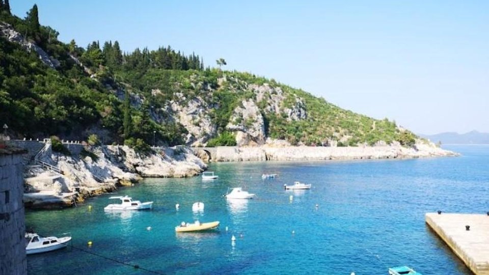 Wunderschöne Villa in 1. Reihe am Meer und einem wunderschönen Strand in der Nähe von Dubrovnik!