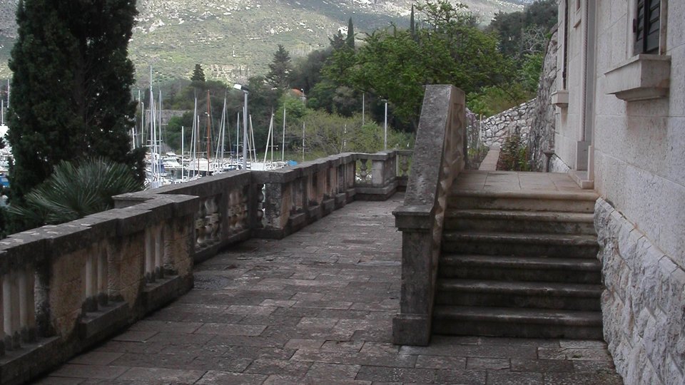 Beautiful stone villa near ACY marina - Dubrovnik!