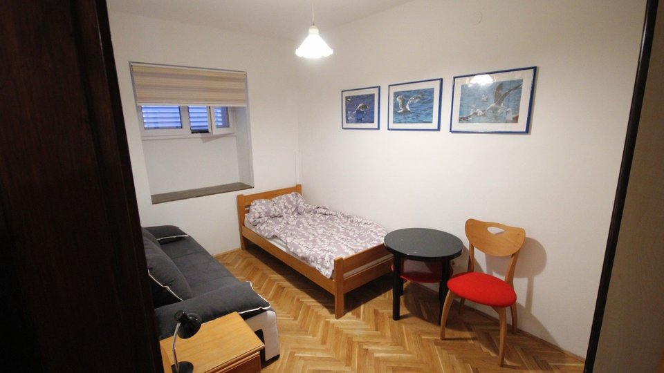 Four-room apartment in a prestigious location, first row by the sea - Hvar!
