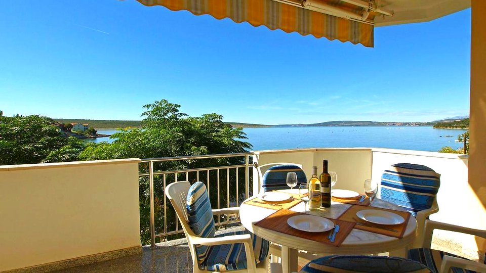 Enchanting Seaside Apartment House in Posedarje - Your Perfect Retreat by the Adriatic Sea"