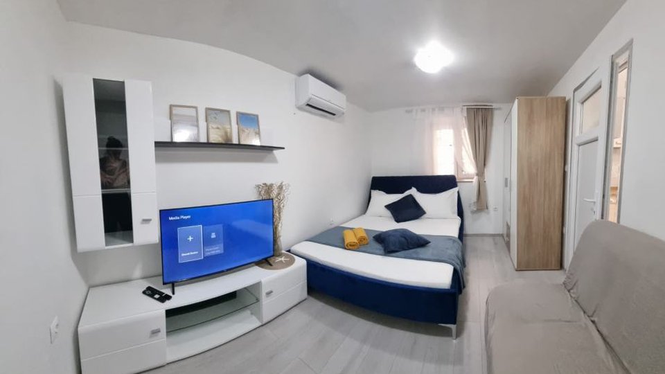 Modern one bedroom apartment near the beach - Kaštel Stari!