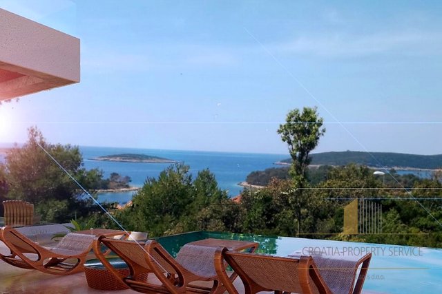 Baugrundstück mit Meerblick und Projekt für eine Luxusvilla – die Insel Šolta!