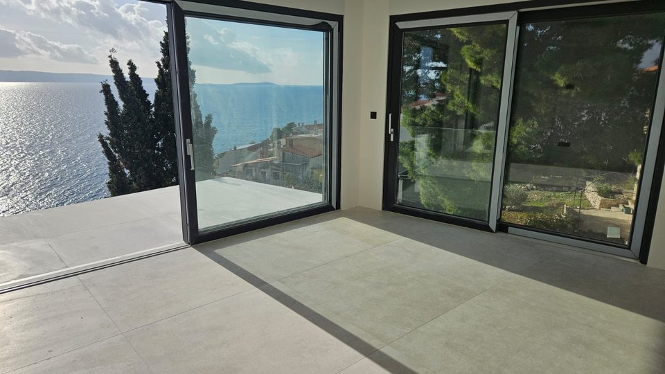 Modernes Luxusapartment in attraktiver Lage 60 m vom Strand entfernt - Čiovo, Trogir!