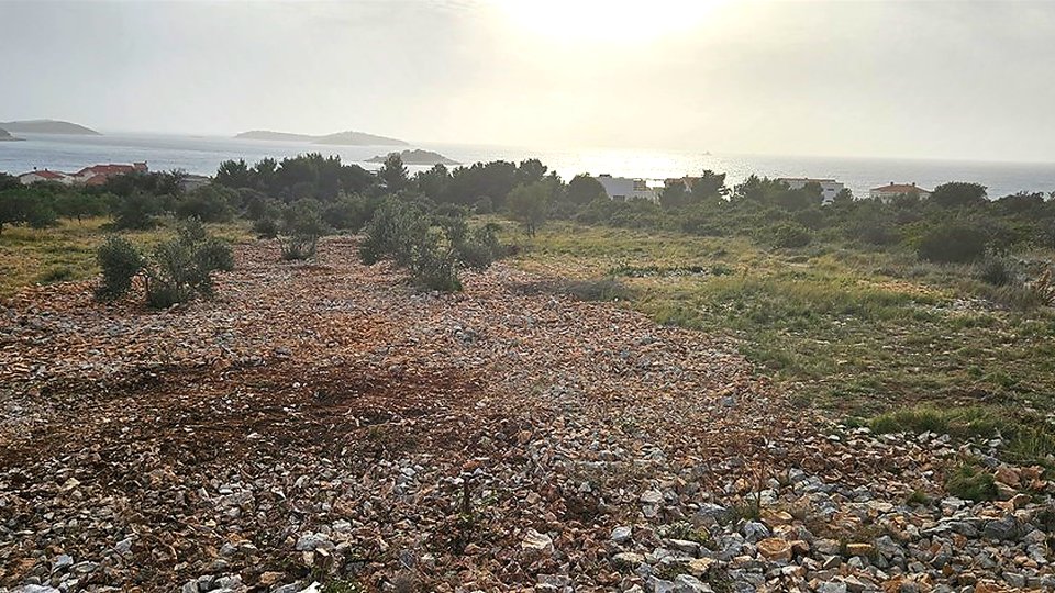Building plot with an open sea view in the vicinity of Rogoznica!