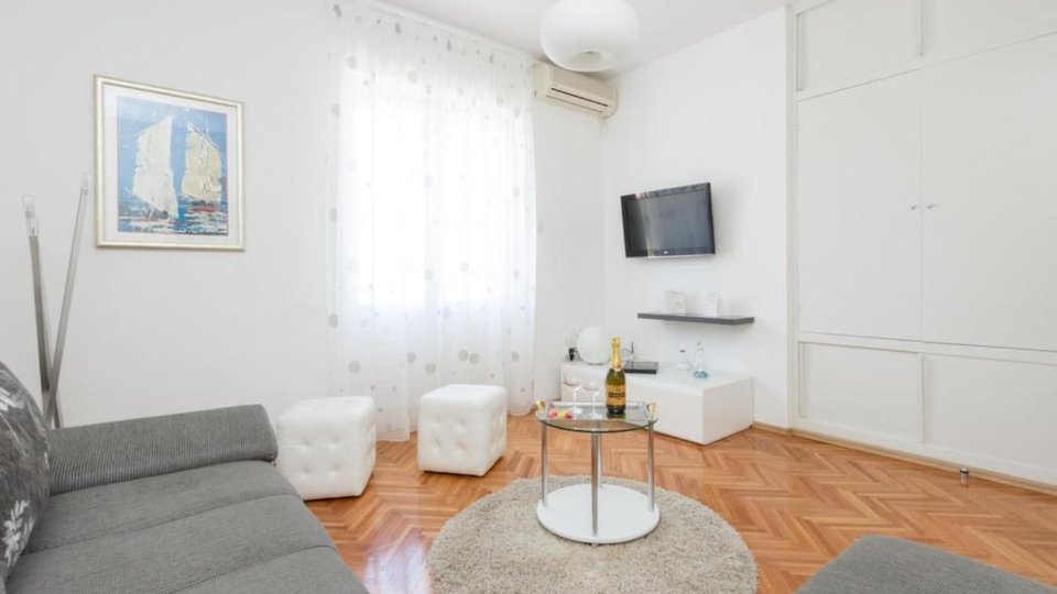 Elegant apartment in an elite neighborhood in the center of Split!