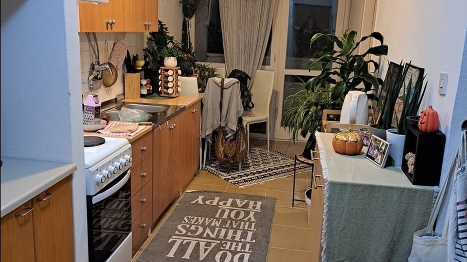 One bedroom apartment in a great location in a quiet neighborhood in Split!