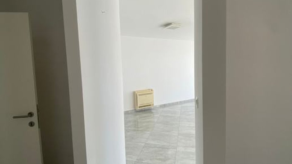 Appartamento, 130 m2, Affitto, Split - Zenta