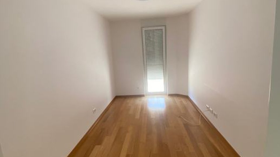 Appartamento, 130 m2, Affitto, Split - Zenta
