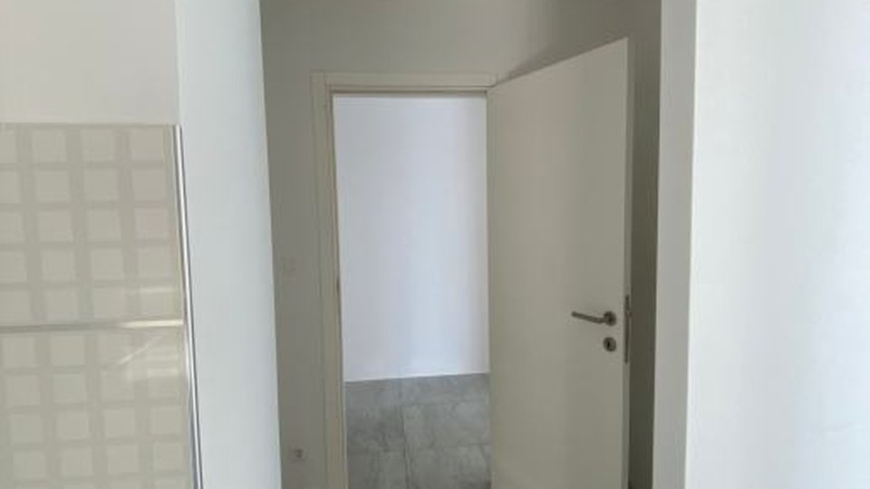 Apartment of 130 m2 in a new building for long-term rent - Zenta, Split!