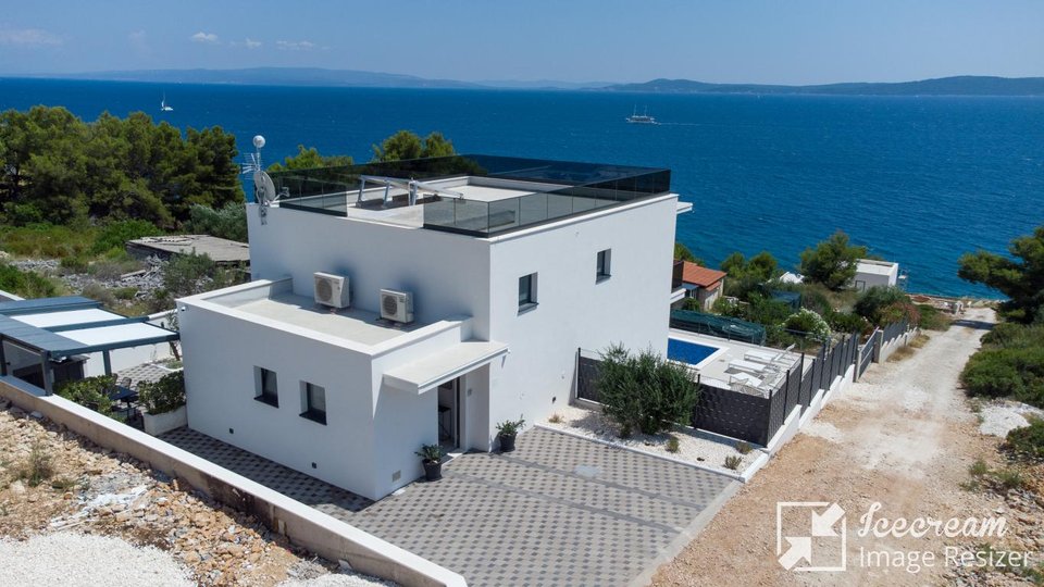 New luxury villa with a beautiful sea view - Čiovo!