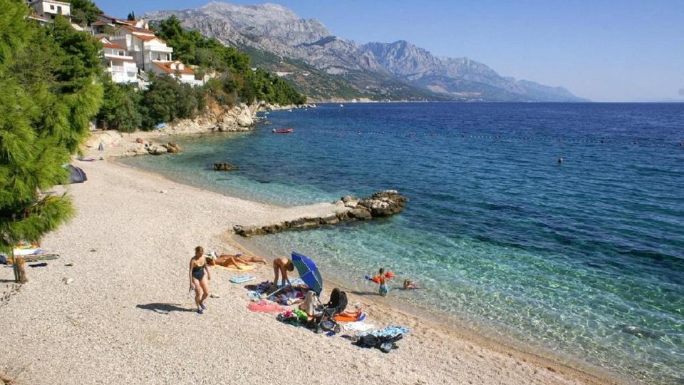 Apartment house with an open sea view on the Omiš Riviera!