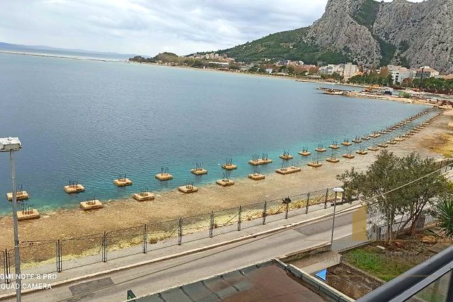 An active apartment in a great location, first row by the sea - Omiš!