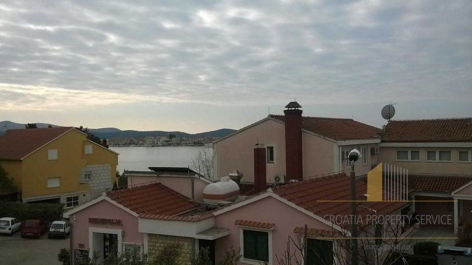 Investment property in Brodarica just 20 meters from the sea - to be recommended!