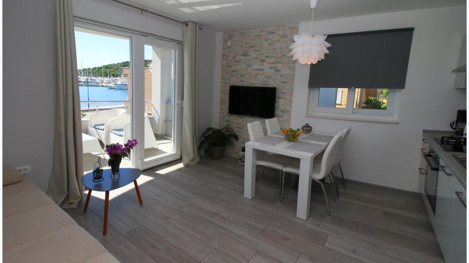 Beautiful apartment villa, first row to the sea in Rogoznica!