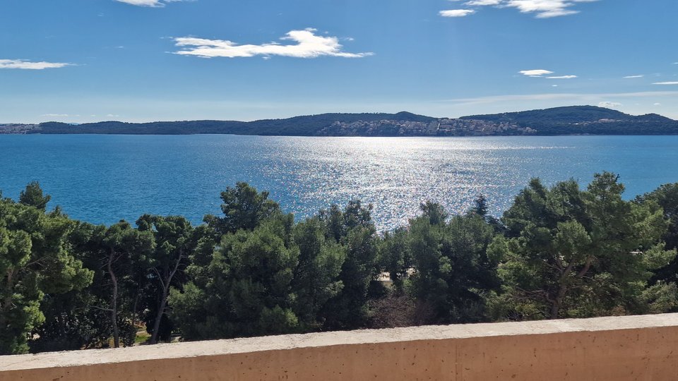Luxury penthouse,100 m from the sea near Trogir