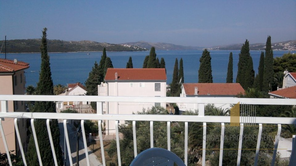APARTMENT HOUSE LOCATED 100 METERS FROM THE BEAUTIFUL BEACH ON THE ISLAND OF ČIOVO!