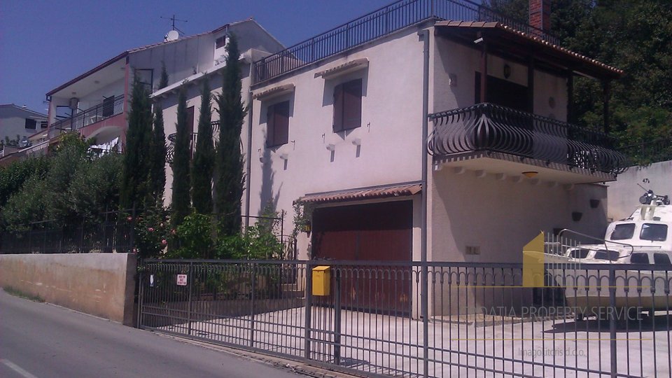 House, 115 m2, For Sale, Trogir - Čiovo