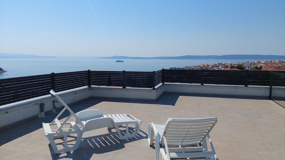 A beautiful apartment with a roof terrace and an open sea view - Trogir, Čiovo!