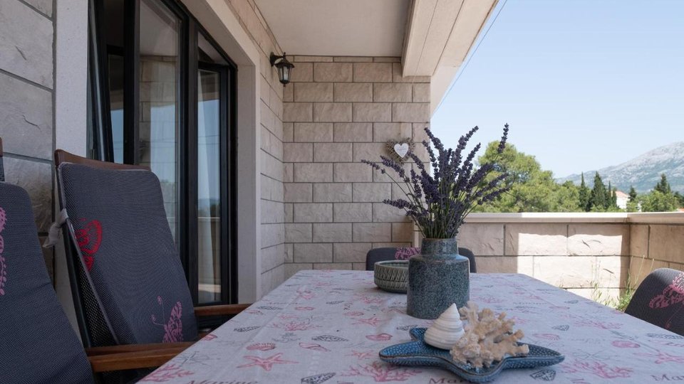 Apartmajska hiša s pogledom na morje na otoku Korčula!