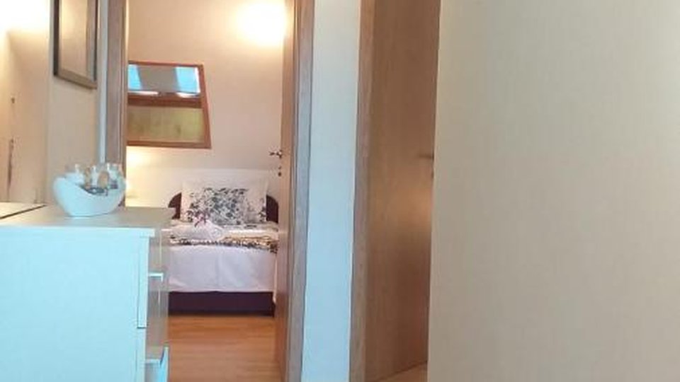 Apartmajska hiša s pogledom na morje na otoku Korčula!
