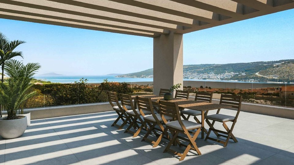 Atraktivno zemljište s građevinskim dozvolama za šest vila – Trogir!