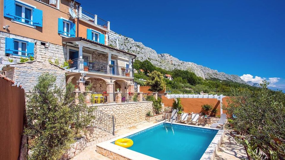 Exklusive Villa mit Panoramablick auf das Meer in der Nähe von Split!
