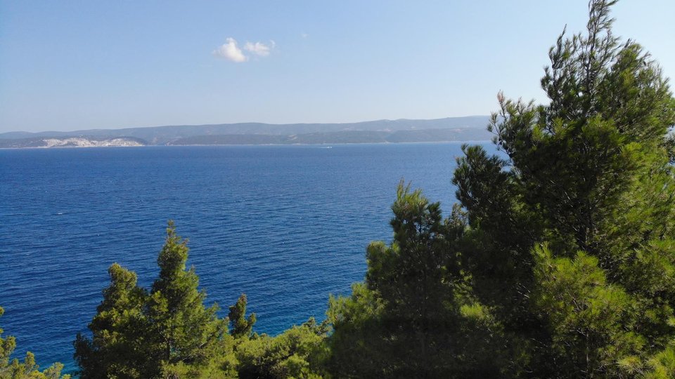 Exclusive agency sale - Unique building plot with building permit, first row to the sea on the Omiš Riviera!