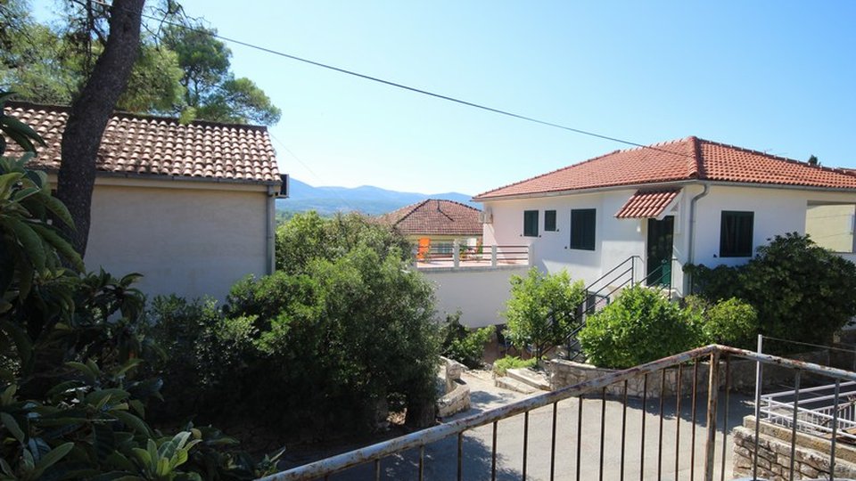 Exceptional opportunity: Charming house 50 m from the sea - Vrboska, Hvar!