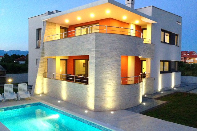 BEAUTIFUL MODERN VILLA WITH POOL IS LOCATED IN A SMALL AND QUIET PLACE NEAR BY ZADAR!