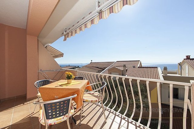Beautiful apartment villa 90 m from the sea on the Makarska Riviera!