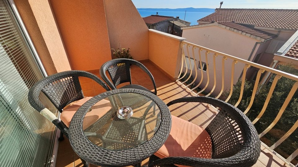 Beautiful apartment villa 90 m from the sea on the Makarska Riviera!