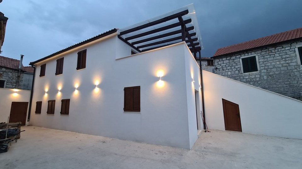 A new elegant house 160 m from the beach in the very center of Jelsa - the island of Hvar!