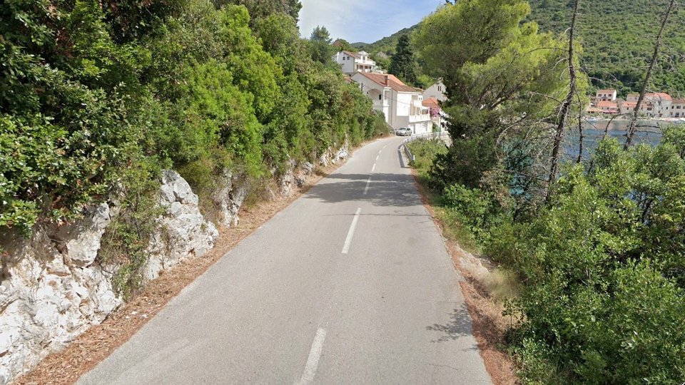 Attractive land of 8,800 m2, 1st row to the sea on the island of Korčula!