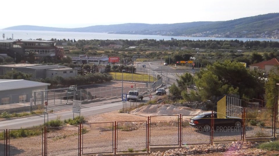 CONSTRUCTION LAND IN K ZONE, SURFACE 6000 SQM, TROGIR!