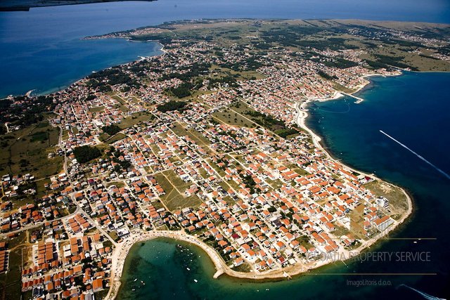 Investicijski raj na otoku Viru! 11 atraktivnih zemljišta!