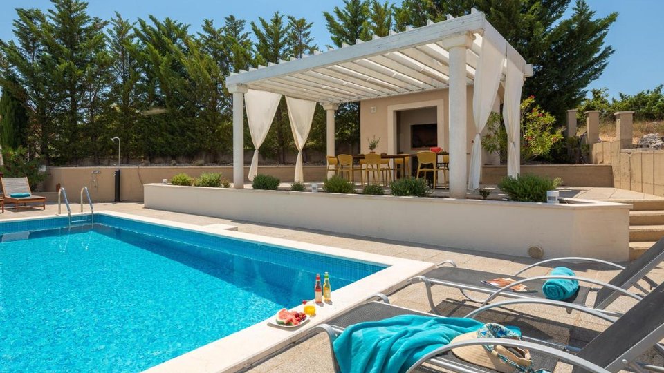 Exklusive Designervilla mit Meerblick – Vodice!