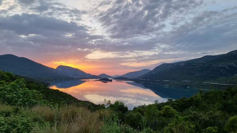 Čudovit otok s popolno zasebnostjo v bližini Dubrovnika!