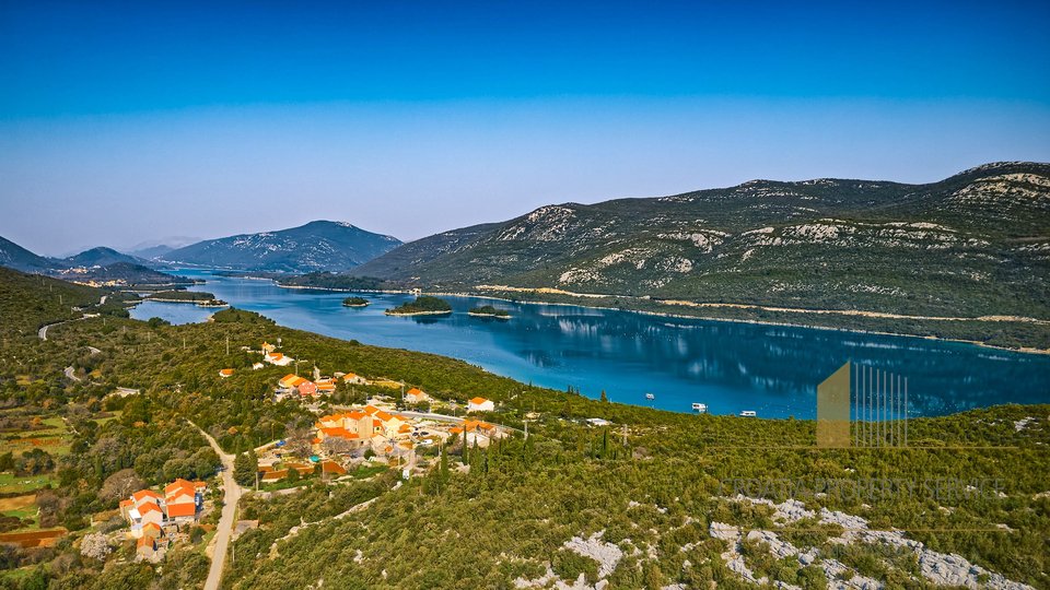 Land by the sea with an incredible view of the Maloston Bay - Pelješac!