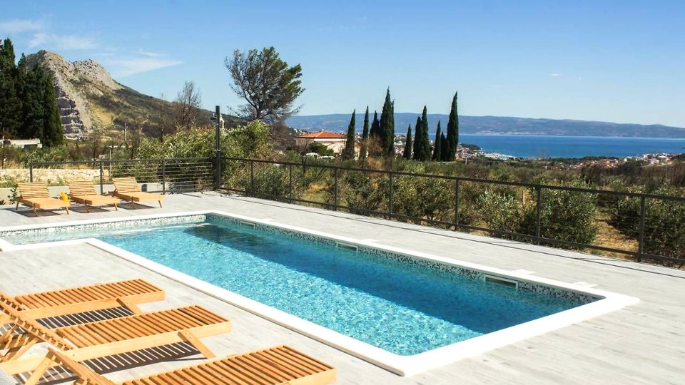 Elegant villa with panoramic sea view near Split!