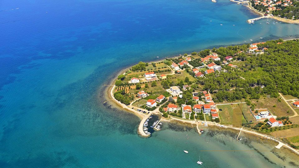 Atraktivno Zemljište 90 m od mora – Privlaka, Zadar!