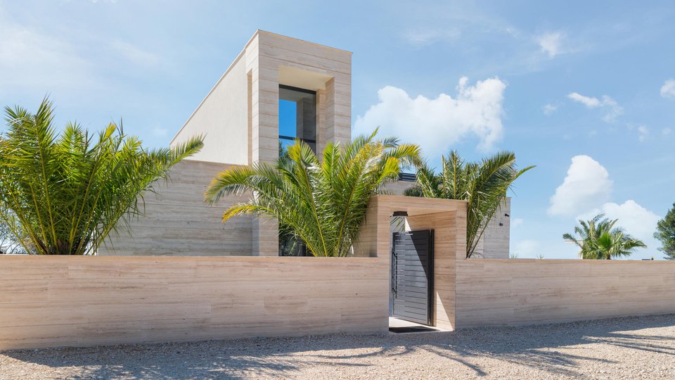 Elegante Villa mit Panoramablick auf das Meer in der Nähe von Zadar!