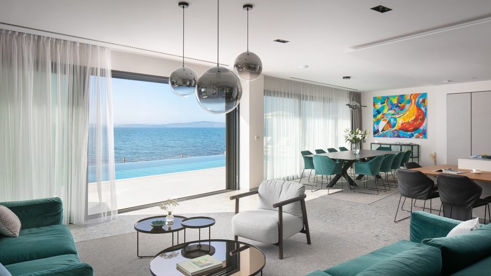 Elegante Luxusvilla am Meer in der Nähe von Zadar!