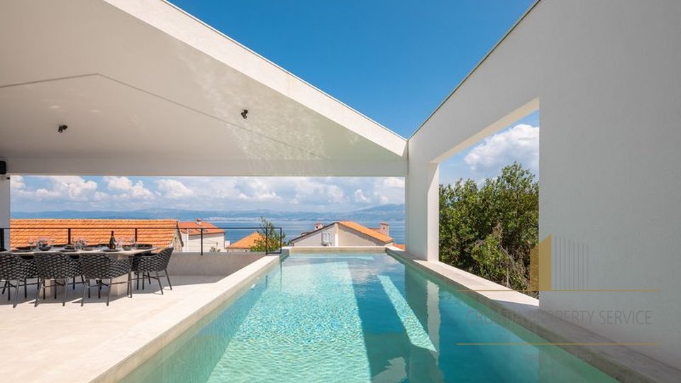 Luxury villa with a dreamy view, just 100 m from the sea on the island of Brač!